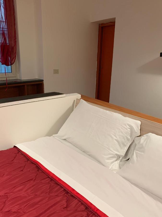 chiostro di santa chiara Bed and Breakfast Napoli Esterno foto