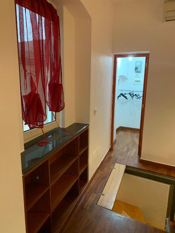 chiostro di santa chiara Bed and Breakfast Napoli Esterno foto